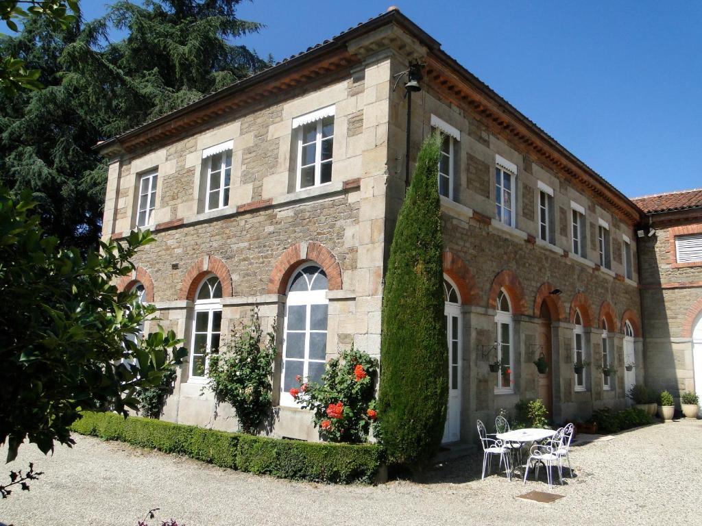 Bed and Breakfast Logis De Nantas Saint-Jean-Bonnefonds Екстер'єр фото